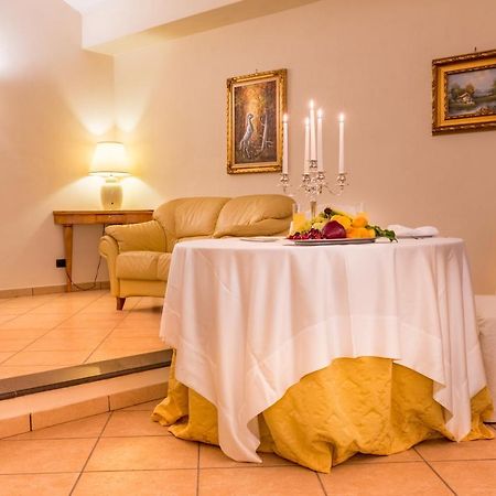 Tenuta Sciacca Villa Falciano del Massico Exteriör bild
